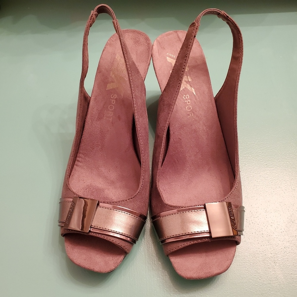 NWOT Anne Klein Sport Pewter Sling Backs